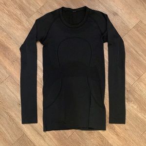 Lululemon swiftly tech size 6